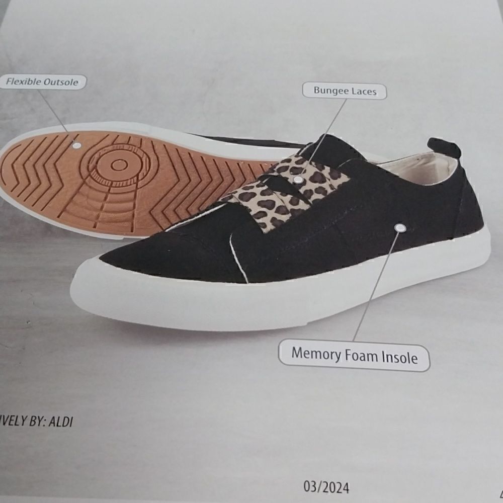 Serra Ladies Canvas Sneakers...NEW - Picture 2 of 11